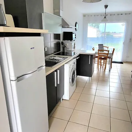 アパート Thermale Et De Tourisme Les Acacias 1 ジョンザック